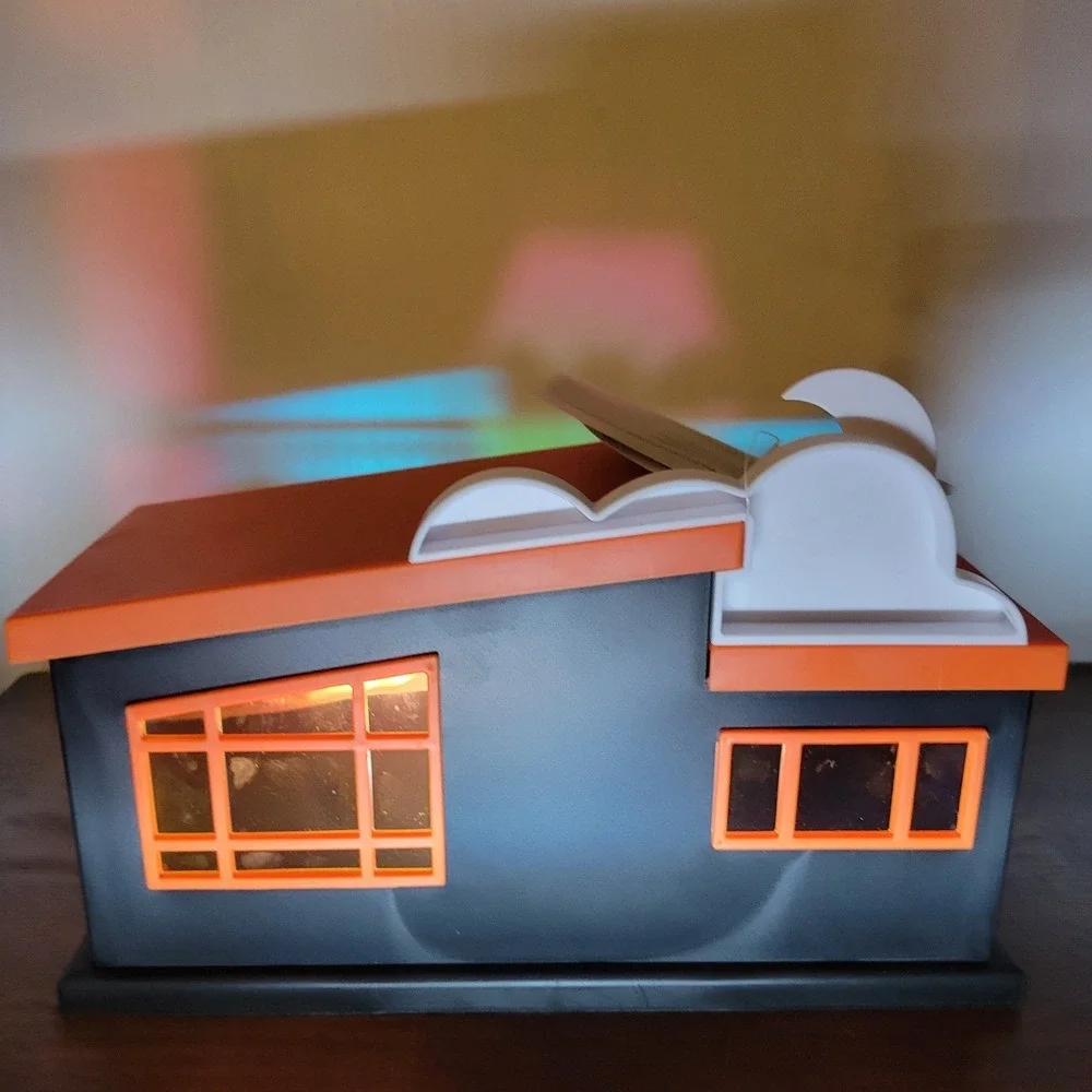 NWT‎ Target Bullseye Playground Halloween Light-Up House Modern Decor 2025